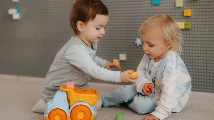 527-dlaczego-zajecia-dodatkowe-sa-wazne-dla-rozwoju-malucha.webp